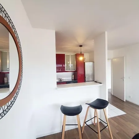 F3 Cosy Avec Parking, Wifi Fibre - Centre-ville, Face Essec, Proche Gare Et Commerces Cergy