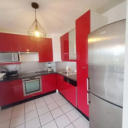 Apartment F3 Cosy Avec Parking, Wifi Fibre - Centre-ville, Face Essec, Proche Gare Et Commerces